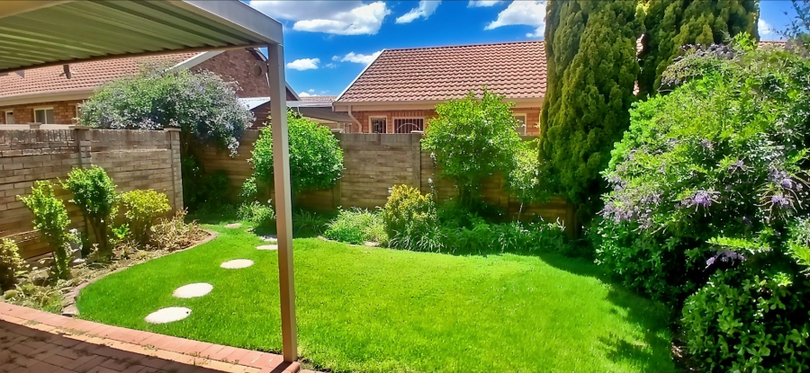 2 Bedroom Property for Sale in Fleurdal Free State